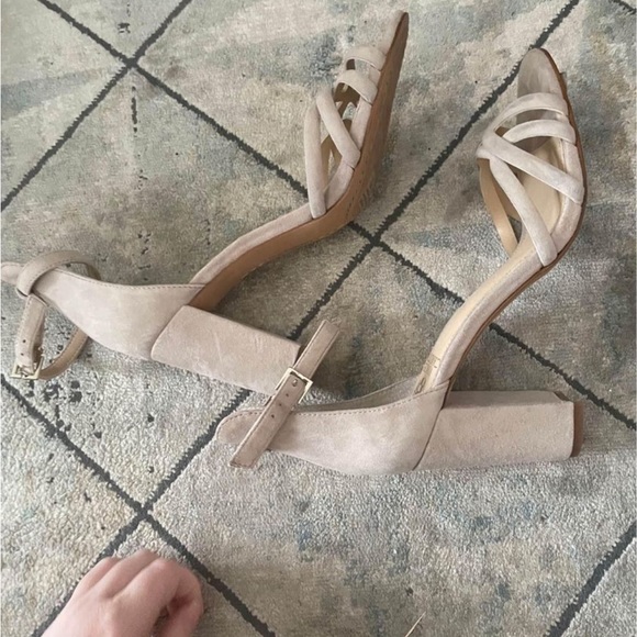 Vince Camuto Heels - Picture 2 of 5